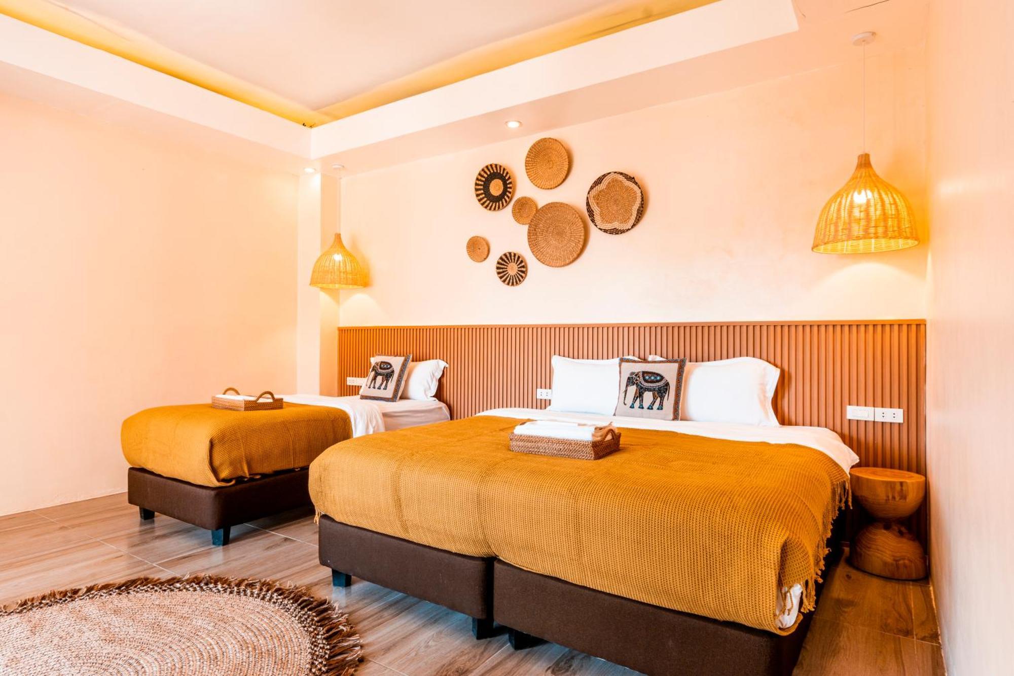 Molly Resorts Puerto Galera Zewnętrze zdjęcie